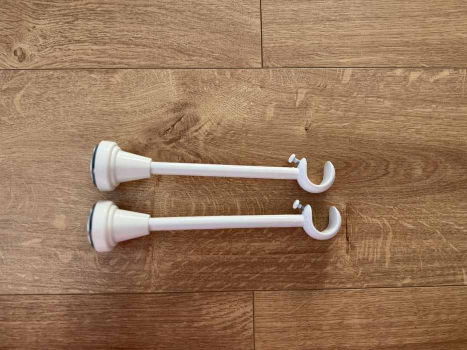 Pojedynczy karnisz biały