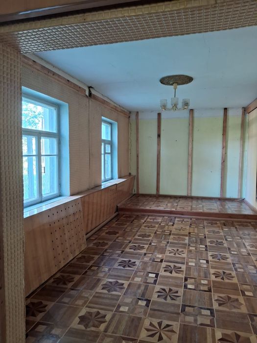 Двоповерхова будівля - 300 метрів від варшавської траси. Торгівля, шоурум, фасування, фулфілмент, склад