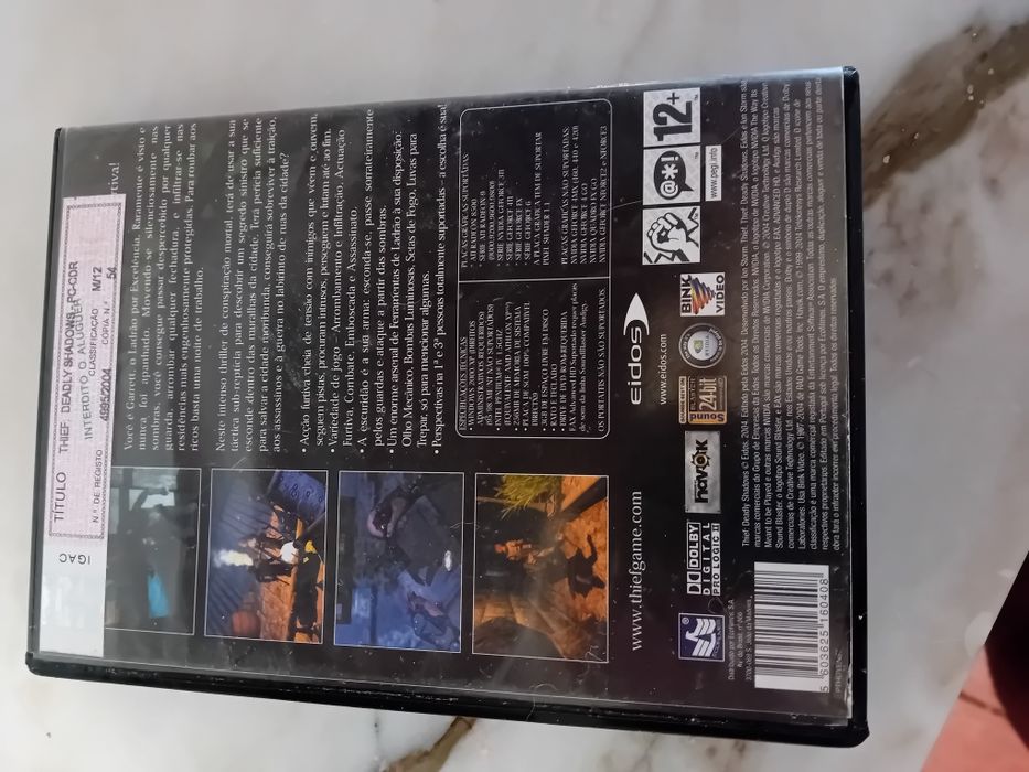 Conjunto de 2 Jogos Pc Pro Evolution Soccer 6/Deadly Shadows