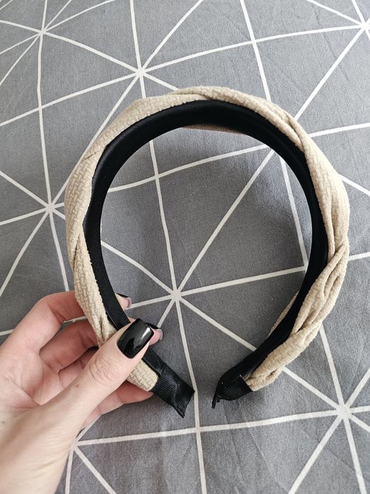 Opaska na włosy beżowa