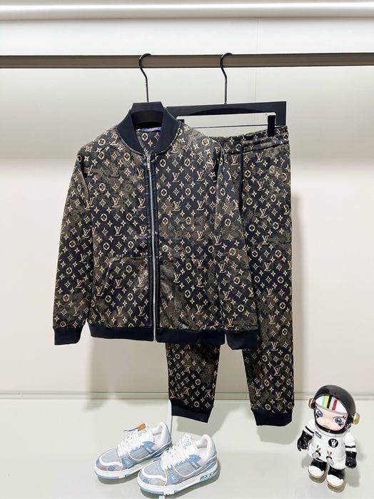 LOUIS VUITTON спортивный мужской костюм оригинал оверсайз кофта штаны