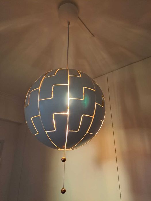 Candeeiro suspenso esférico IKEA PS 2014