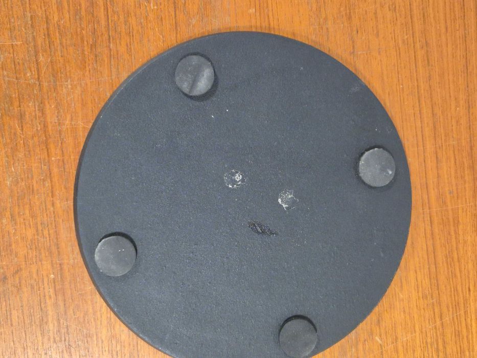 Metalowa taca pod świece