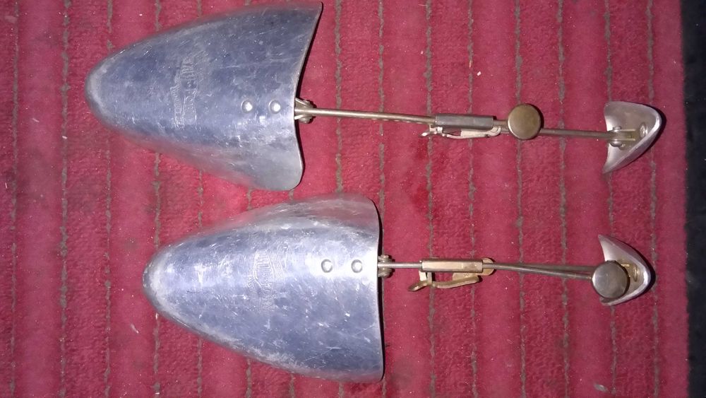 Prawidła do butów firmowe z możliwością regulacji. Zamienię