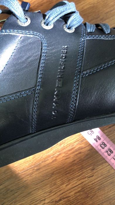 Полуботинки Tommy Hilfiger (кроссовки) оригинальные кожаные.