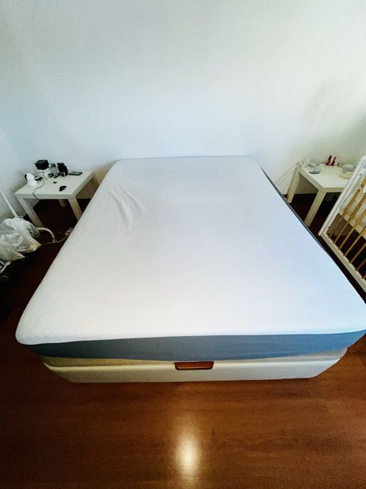 Cama box com arrumação
