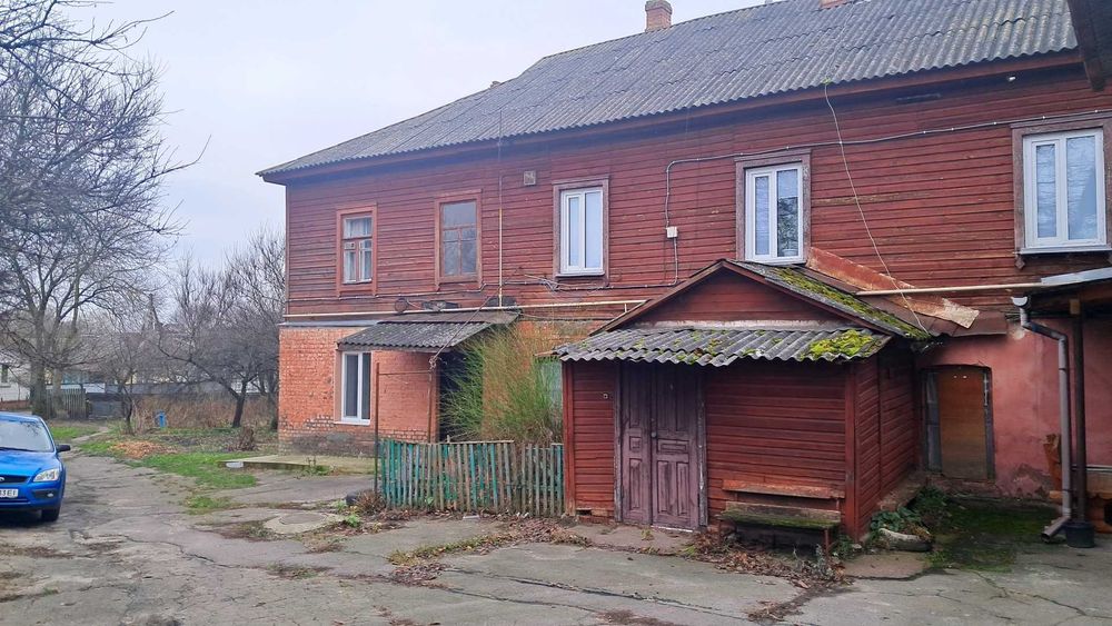 СМ Продам частину будинку в історичній частині Чернігова район ВАЛ