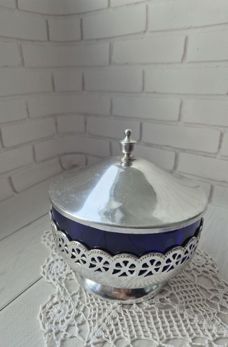 Цукерниця/цукорниця радянських часів