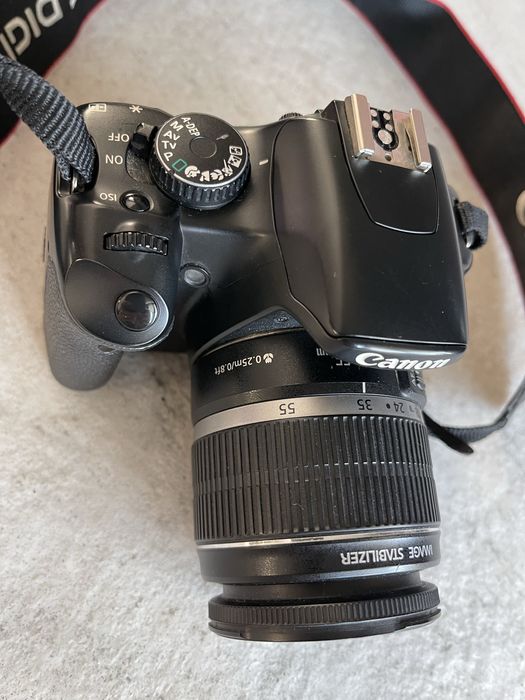 Canon EOS  450 D Фотоапарат