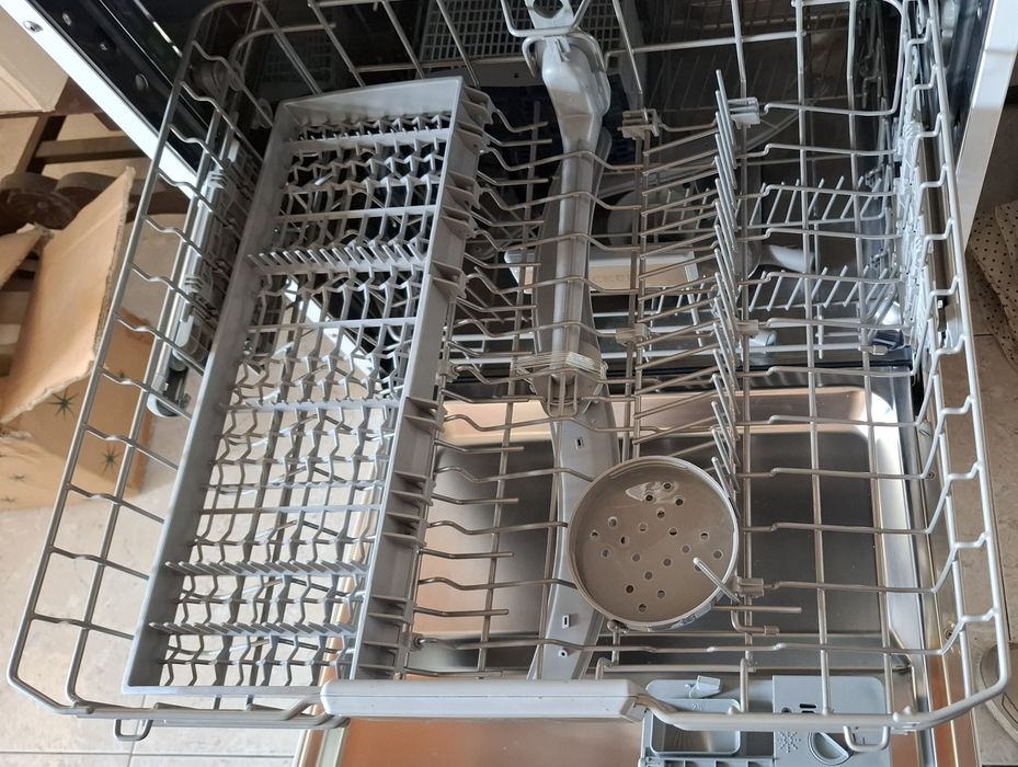 Máquina de lavar loiça Becken BDW1965 WH – 12 conjuntos