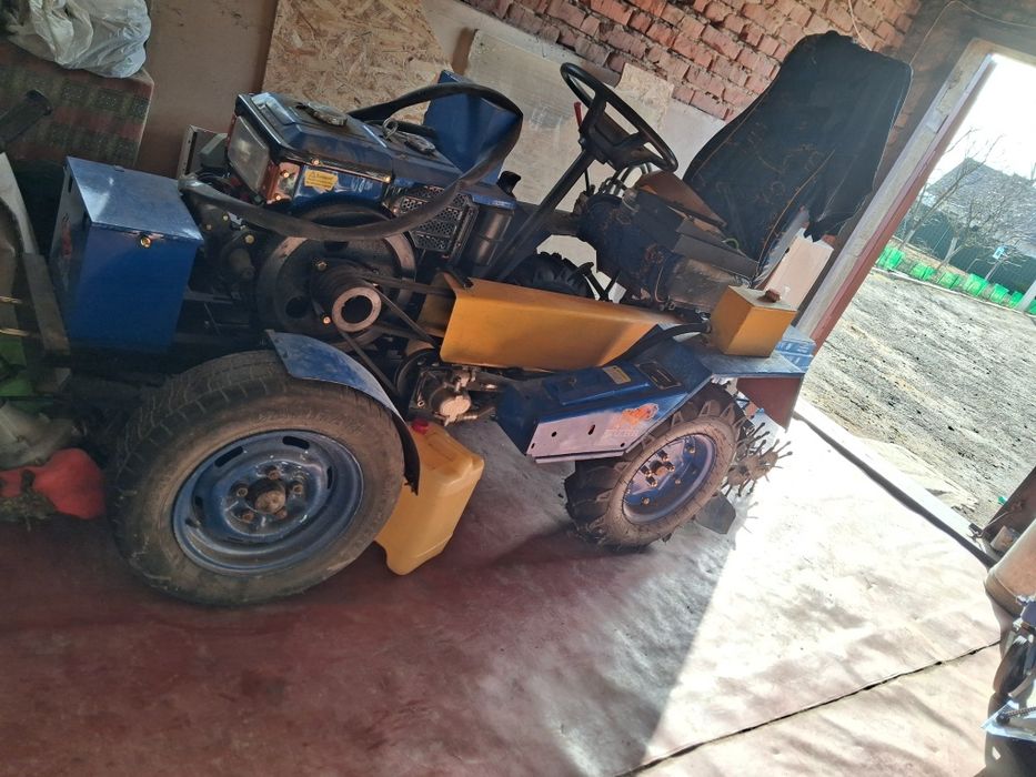 Новий з усім навісним