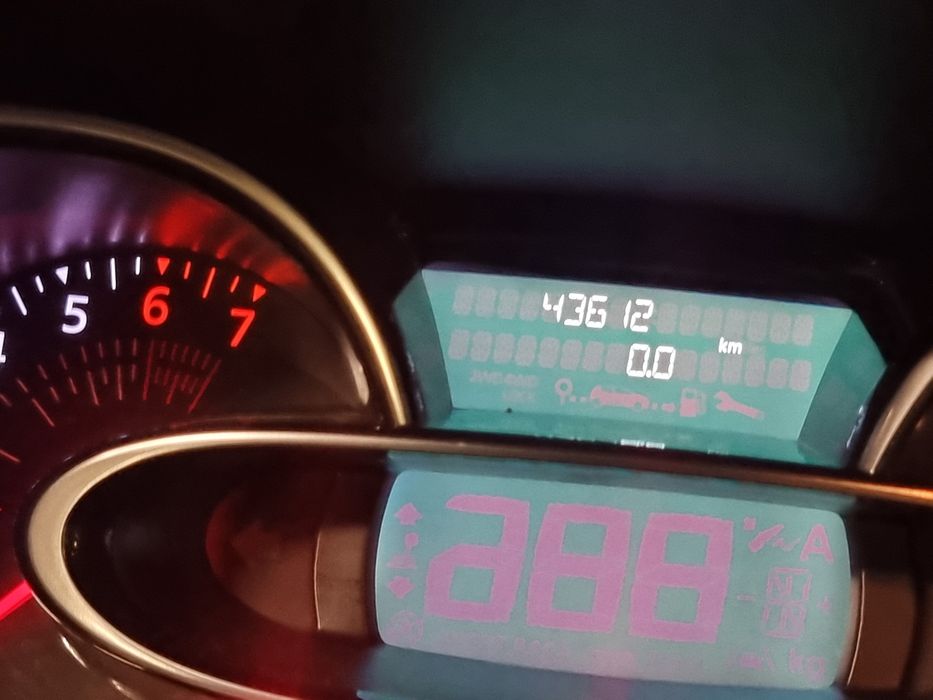 Renault Clio vendo com urgencia ate 20 Novembro