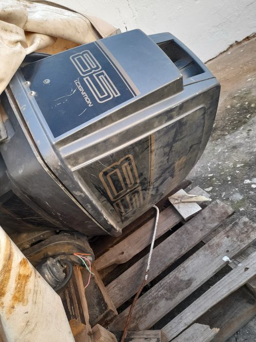 Motor suzuki 85hp