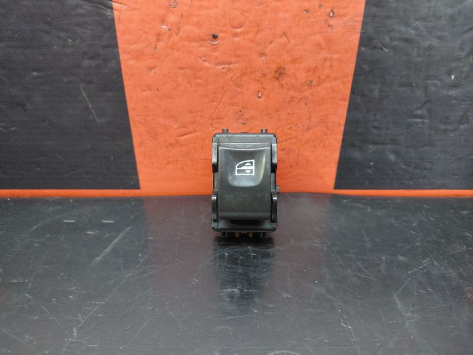 Comando / botão / interruptor vidros frente direito RENAULT Trafic III