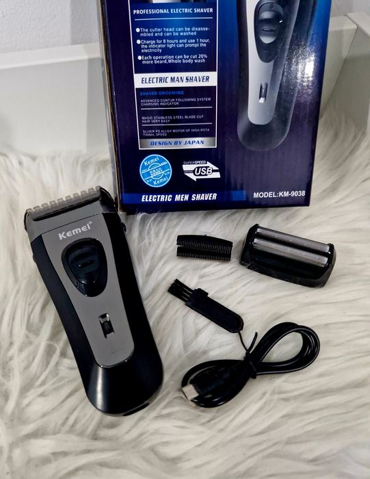 Maquina barbear nova