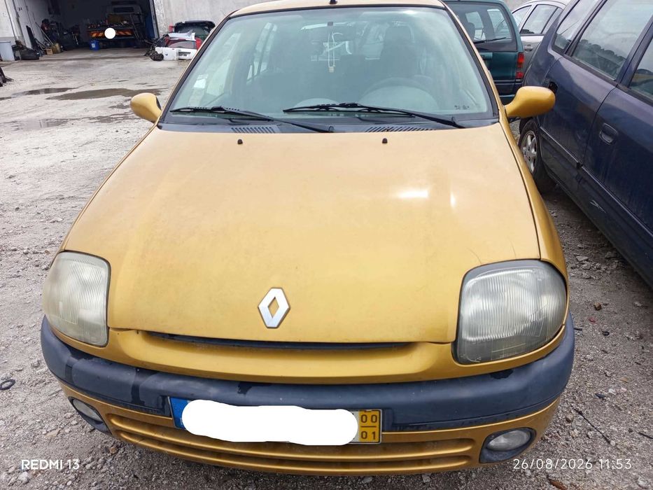 Para peças Renault Clio II 1.2 Ano 2000