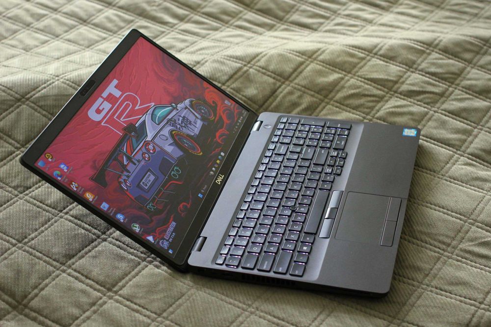 Dell 5501/2021 рік/ i5-9400H 8x!/Відео 2GB/16GB/SSD256/АКБ 5 год/15.6 ips FHD