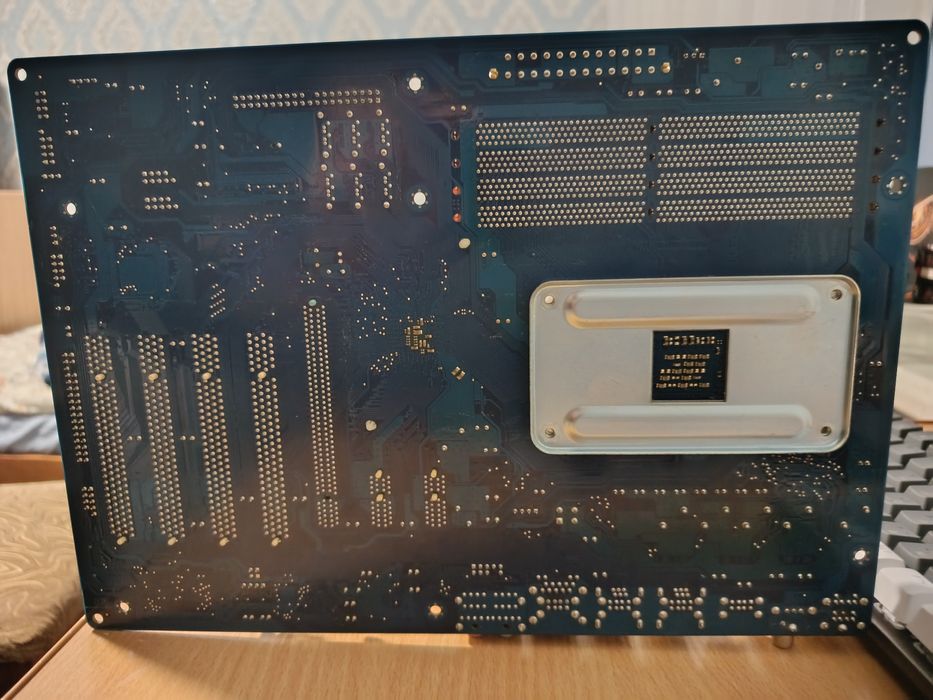 Gigabyte GA-M720-US3