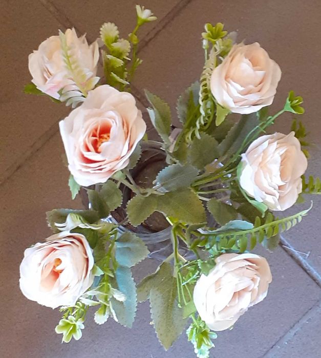 Kwiaty sztuczne mały bukiet