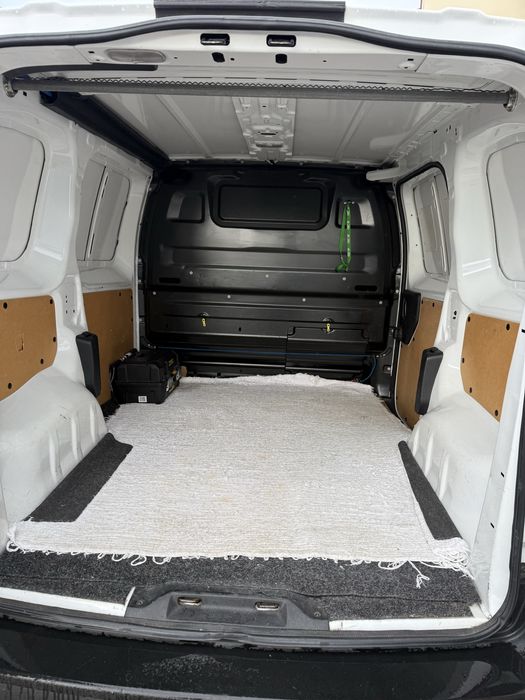 Comercial Pegeout Expert