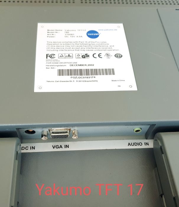 3 monitory; IBM ThinkVision, LCD TFT. BenQ   FP222 Wa. Yakumo TFT 17