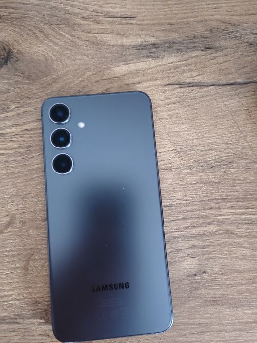 Sprzedam Samsung Galaxy S24 plus