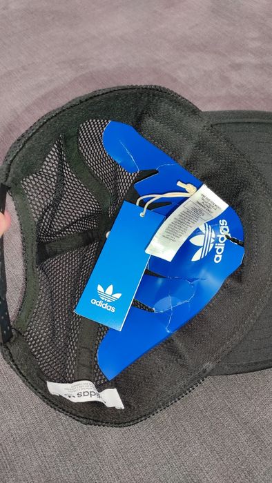Кепка бейсболки adidas Adicolor Archive Trucker унисекс
