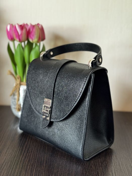 Оригінальна сумка Guess Nerea Top Handle Flap (Нова)