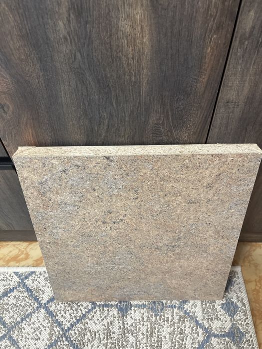 Залишок 45*45 Стільниця Luxe form на кухню нова