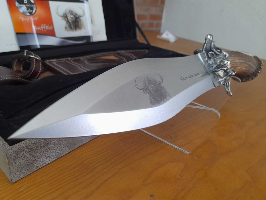 Faca de coleção Muela African Serie Bufalo