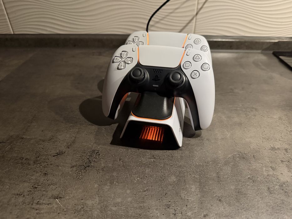 Крепление кронштейн Playstation 5, док станция