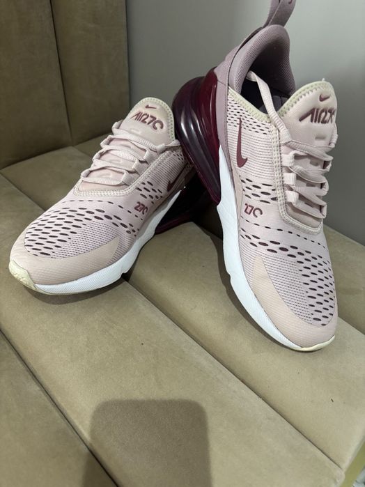 Nike Air Max 270