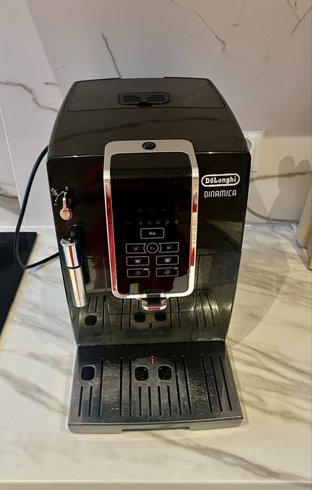 DeLonghi Dinamica ekspres ciśnieniowy automatyczny