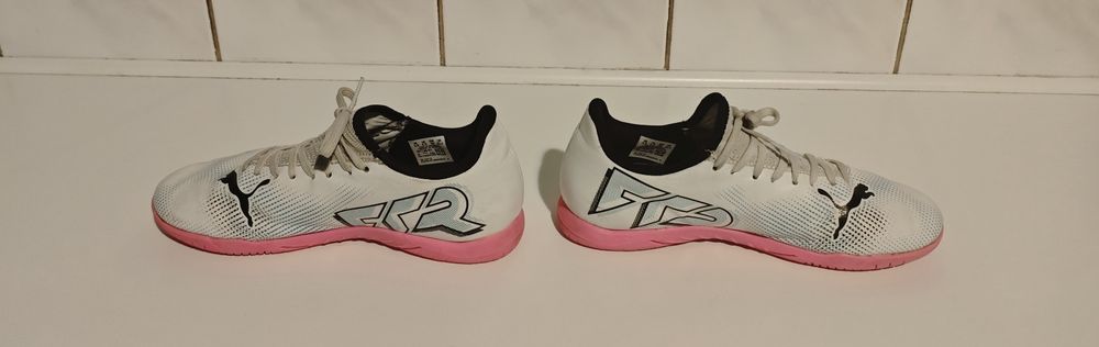 Halówki Puma 36 Future 7 Play buty piłkarskie