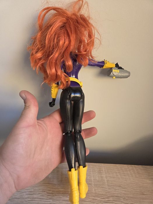 Barmanka Barbie mattel Batman