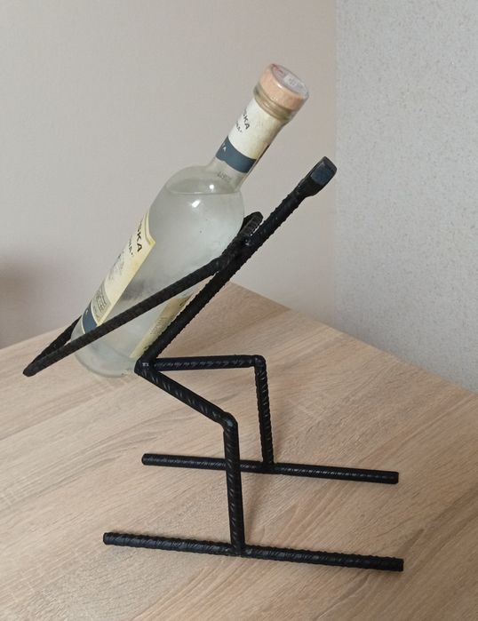 Stojak na  alkohol /  whisky /wino ludzik / prezent / narciarz