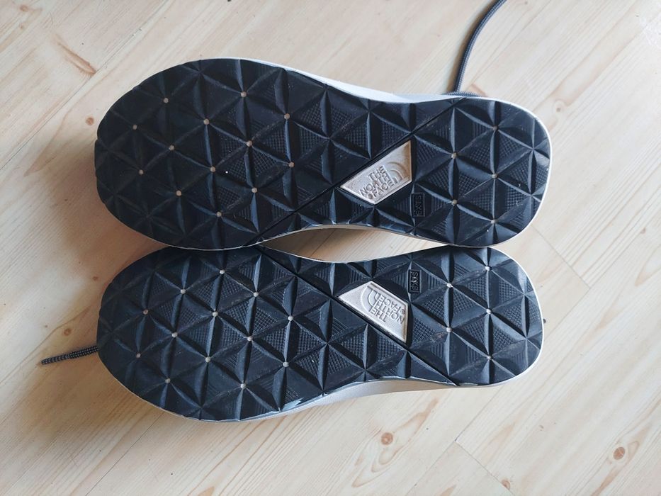 Buty sportowe The North Face M Surge Highgate 41