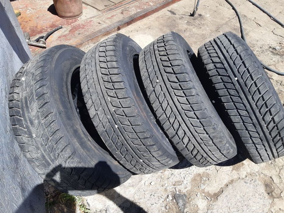Продам диски 5х114.3 с новой резиной 195х65х15
