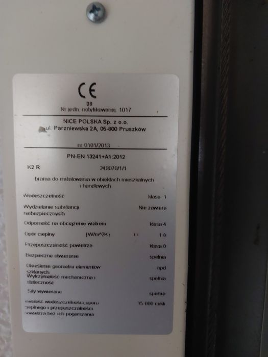 Brama Garażowa Segmentowa Elektryczna  Nice