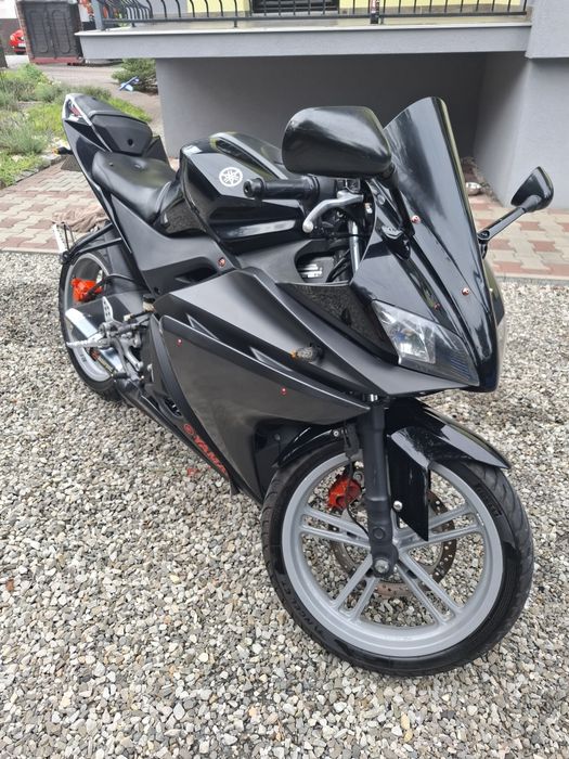 Sprzedam Yamaha YZF R125