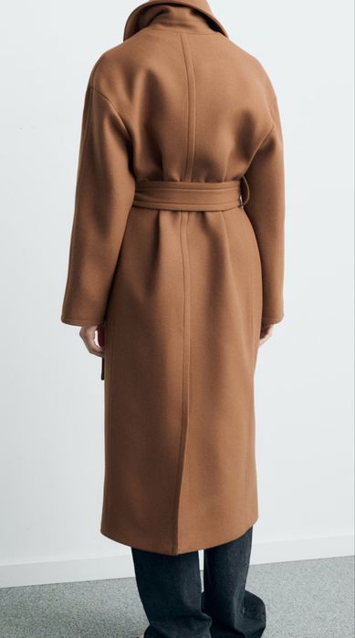 Sobretudo  de LÃ MANTECO com Cinto