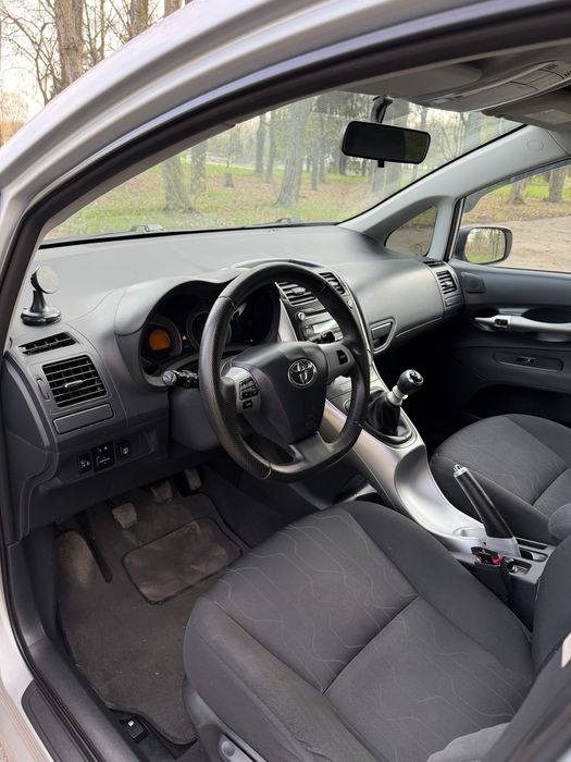Toyota Auris 1.33, 2010 рік