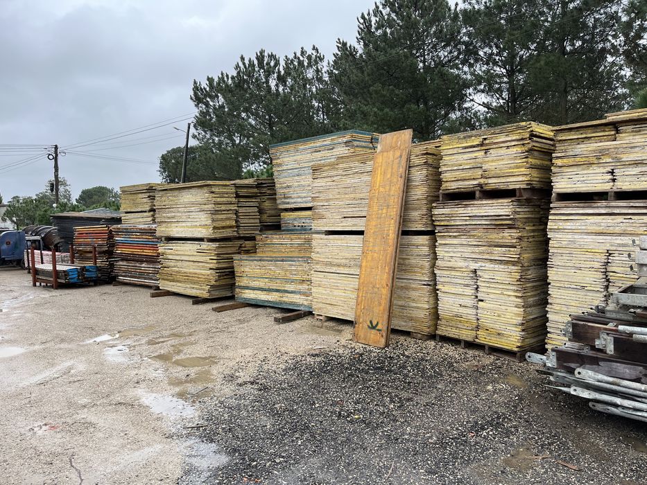 Andaime Europeu (Usado e Novo )