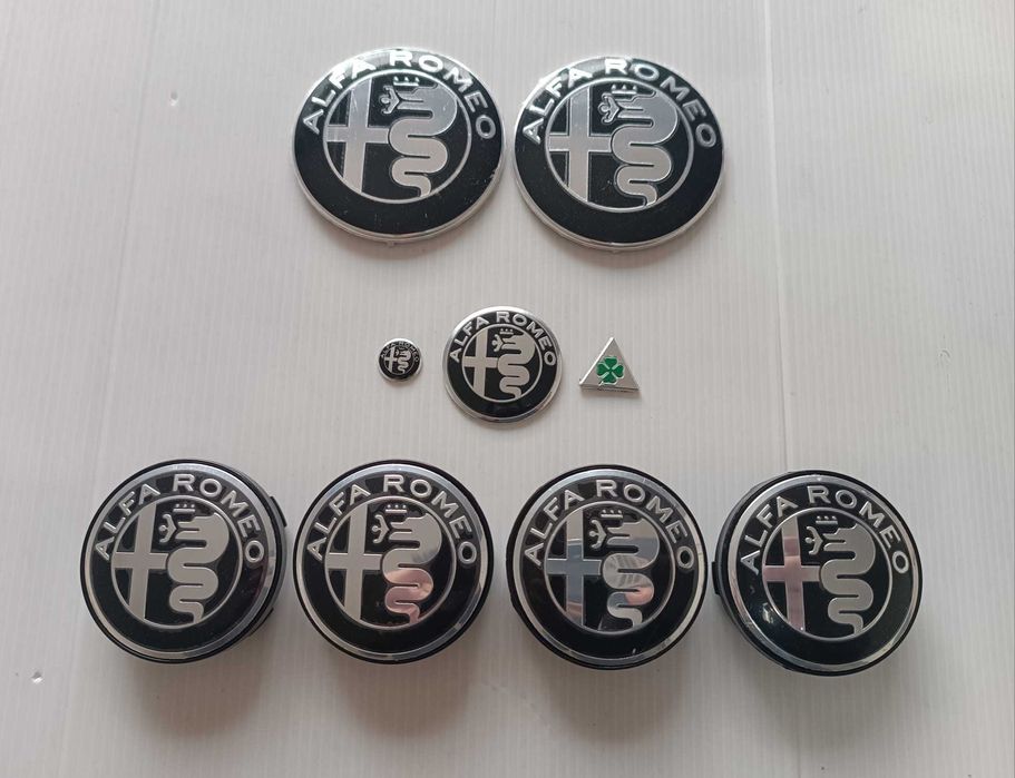 Alfa Romeo - Conjunto kit 9 símbolos/emblemas em preto e prateado