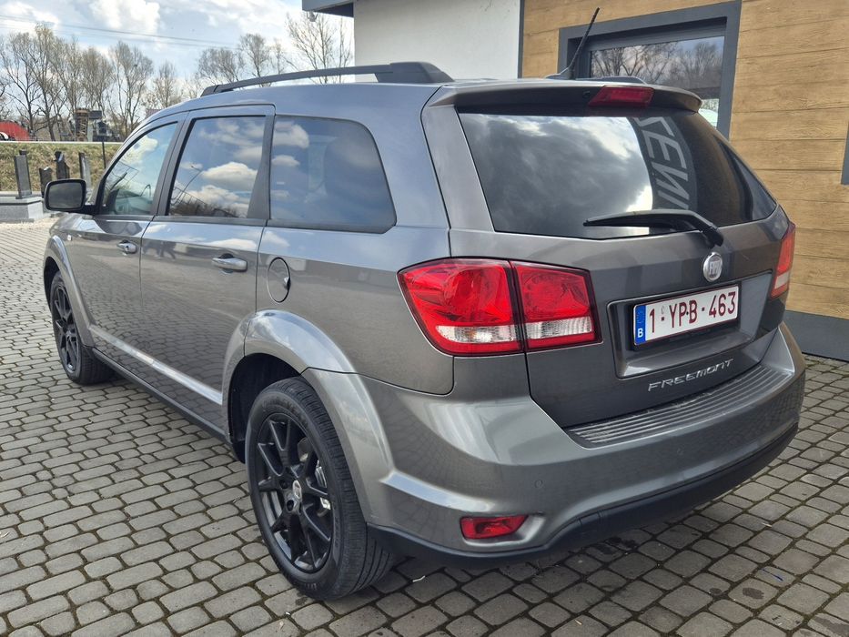 Fiat Freemont 2.0d MultiJet 2011r. 7 os.