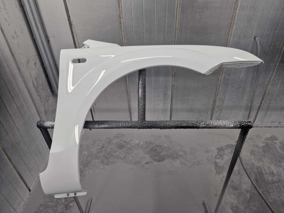 Błotnik FORD FOCUS MK2 II 2 04-08 kolor 56