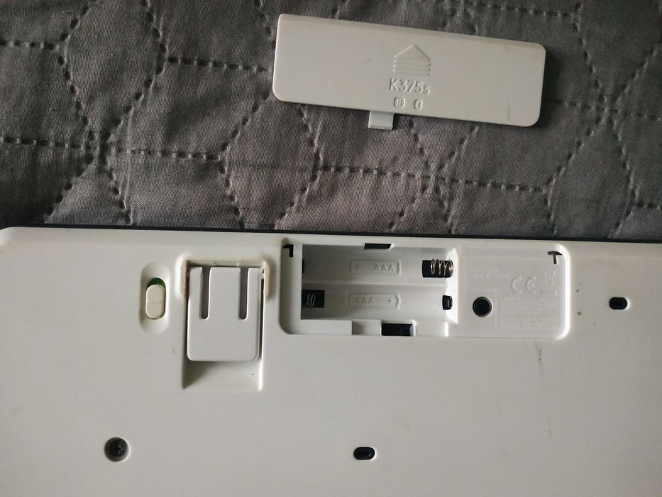 Комп'ютерна Клавіатура бездротова Logitech K375s На запчастини ремонт