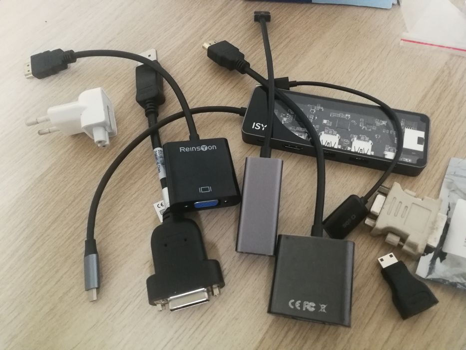 Duży zestaw przejściówek HDMI VGA LAN mHDMIdwi m USB Apple