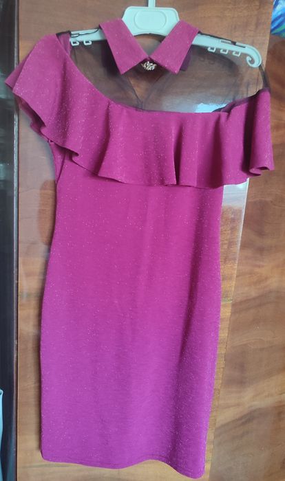 Сукня бордового кольору ( по бірці пише М )