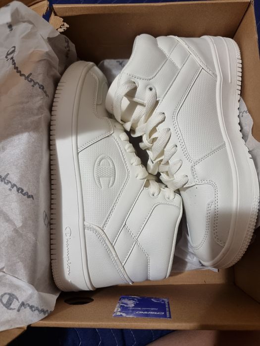 Высокие белые кроссовки Champion